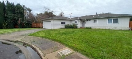 3342 El Capitan Ct in Merced, CA - Building Photo - Building Photo