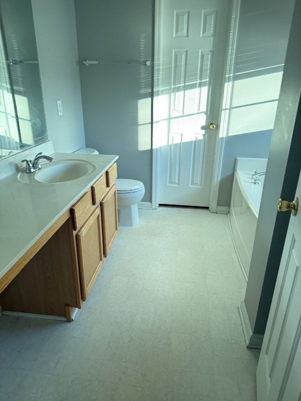 1211 Matt Moore Ct in Lithia Springs, GA - Foto de edificio - Building Photo