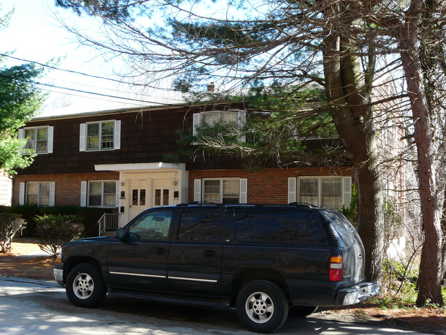 Harbortree Apartments in New London, CT - Foto de edificio - Building Photo