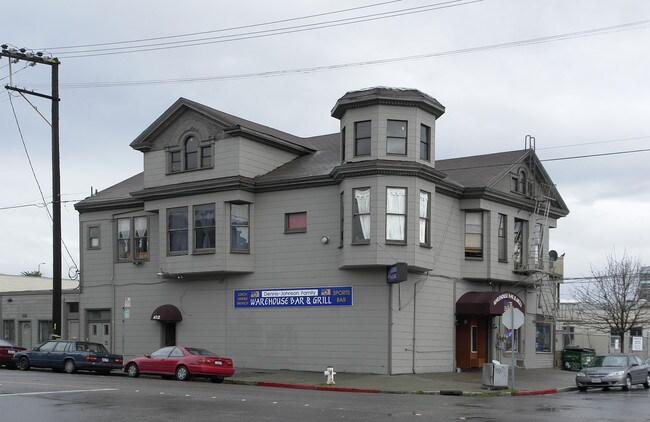 350 4th St