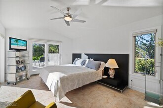 319 Pirates Bight in Naples, FL - Building Photo - Building Photo