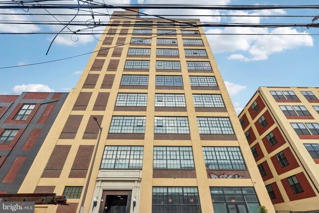 property at 2000 N 2nd St