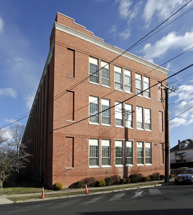 Forest Mill in Hawthorne, NJ - Building Photo - Building Photo