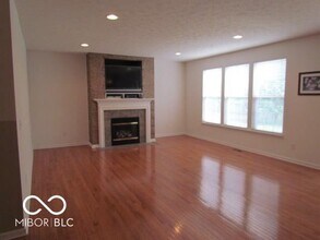3783 Earhart Dr in Westfield, IN - Building Photo - Building Photo