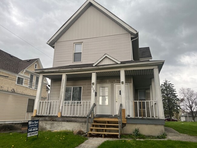 property at 117 E Dewald St