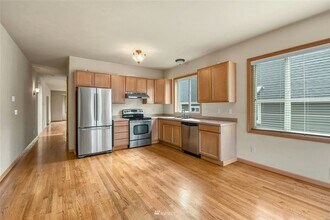 313 Bendigo Blvd N in North Bend, WA - Building Photo - Building Photo