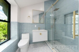 353 Vernon Ave in Brooklyn, NY - Building Photo - Building Photo