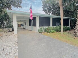 181 Gulf Point Rd in Santa Rosa Beach, FL - Building Photo