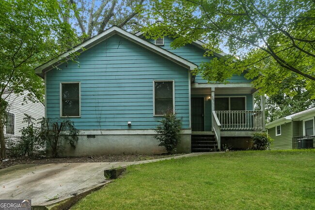 property at 700 S Grand Ave NW