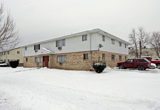 4023-4209 50th St in Kenosha, WI - Foto de edificio - Building Photo