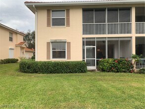 230 Robin Hood Cir in Naples, FL - Building Photo - Building Photo