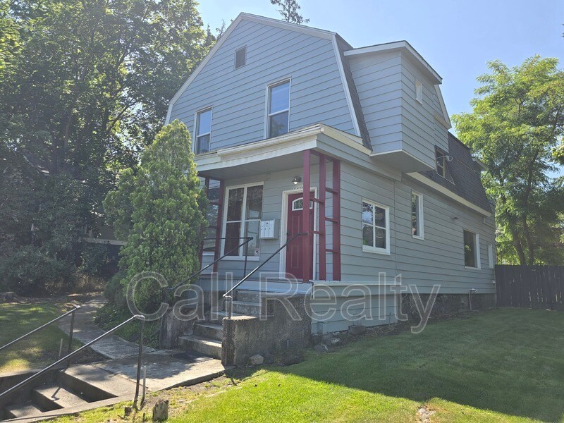1425 W 6th Ave in Spokane, WA - Foto de edificio