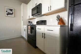 404 W 26th St, Unit 5108 in Charlotte, NC - Building Photo - Building Photo