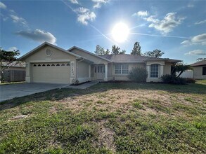 1651 S Cranberry Blvd in North Port, FL - Building Photo - Building Photo