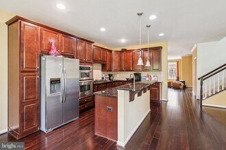 1525 Rabbit Hollow Pl in Silver Spring, MD - Building Photo - Building Photo