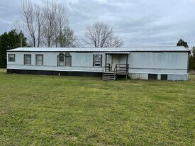 395 Pigeon Rd in Ward, AR - Building Photo