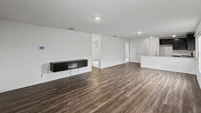 1816 Barrie Wy in Crandall, TX - Foto de edificio - Building Photo