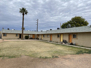 2238 E Taylor St in Phoenix, AZ - Building Photo - Building Photo