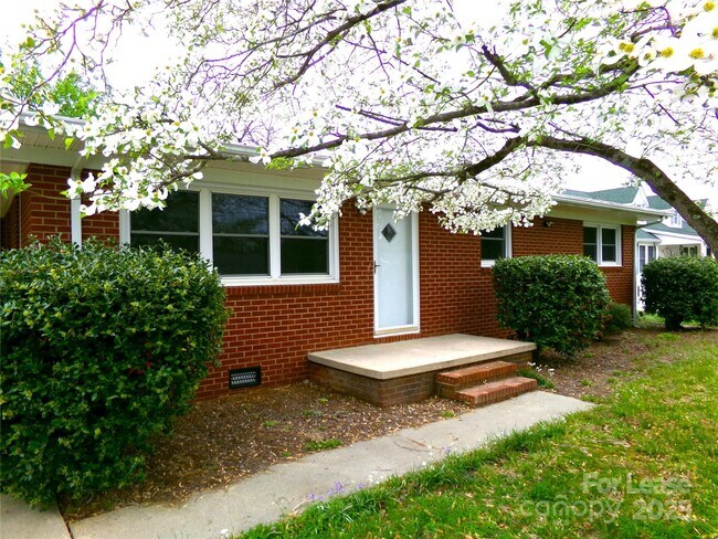 801 Anderson Rd in Albemarle, NC - Building Photo - Building Photo