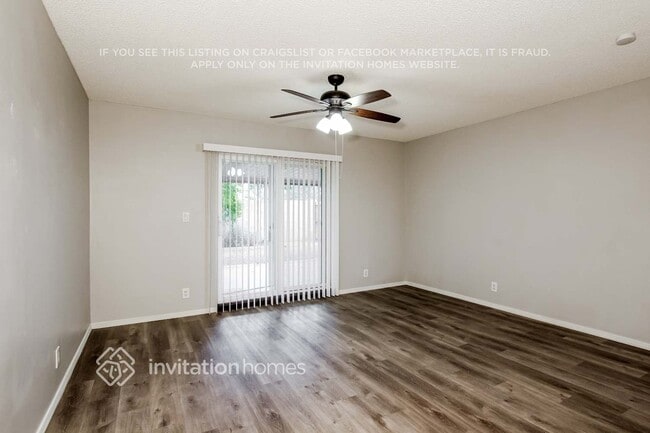 3534 W Mercer Ln in Phoenix, AZ - Foto de edificio - Building Photo