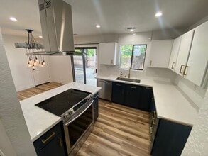 1200 Hawthorne Ave in Redding, CA - Building Photo - Building Photo