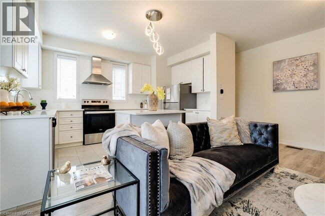 property at 590 N Service Rd