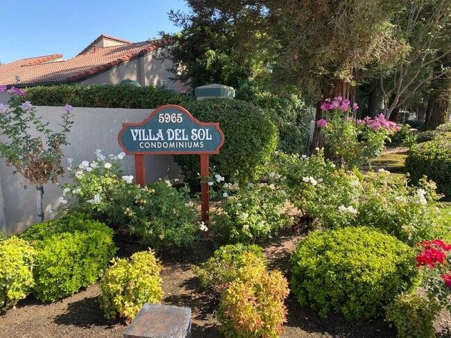 property at 5965 E Shields Ave