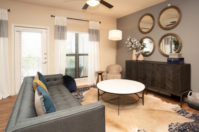Landing at Double Creek in Austin, TX - Foto de edificio - Interior Photo