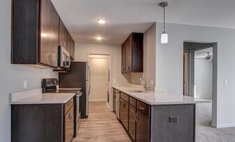 Orchard Village in Toledo, OH - Building Photo