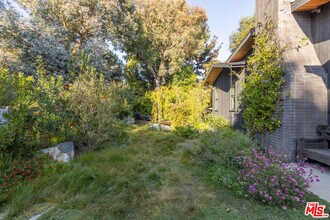 746 Marco Pl in Los Angeles, CA - Building Photo - Building Photo