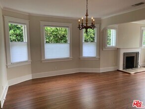 429 Rialto Ave in Los Angeles, CA - Building Photo - Building Photo