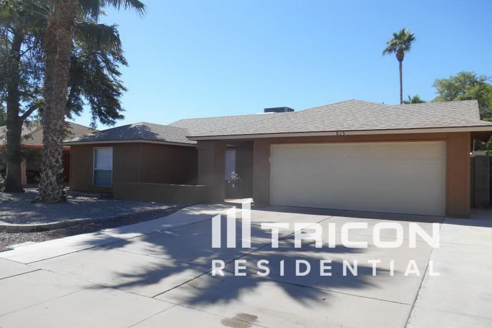 815 W Palomino Dr in Chandler, AZ - Building Photo
