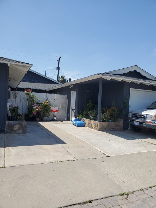 482 N Oak St in Orange, CA - Building Photo - Building Photo