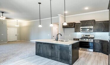 9620 Ashford Dr in Yukon, OK - Building Photo - Building Photo