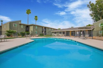 Amara Apartments in Phoenix, AZ - Foto de edificio - Building Photo