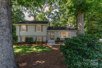 4014 Sulkirk Rd in Charlotte, NC - Building Photo - Building Photo