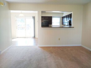 Allen Street in Bloomington, IN - Foto de edificio - Building Photo