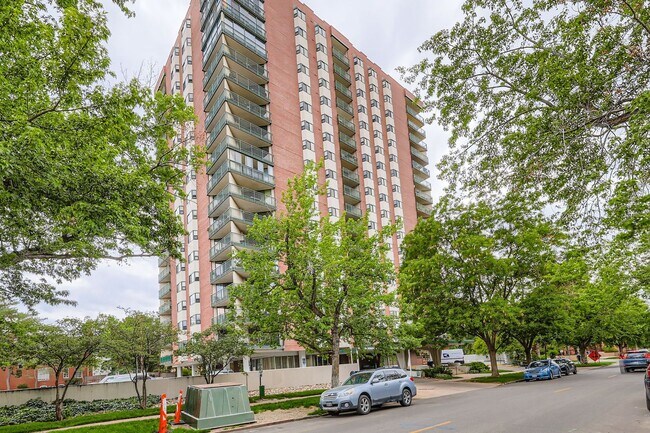 550 E 12th Ave in Denver, CO - Building Photo - Building Photo