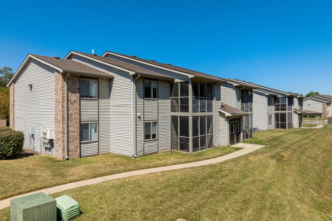 Creek Bay in Indianapolis, IN - Foto de edificio - Building Photo