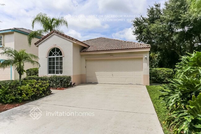 property at 1401 Banyan Cir