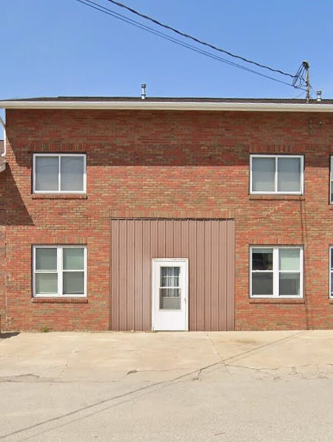 property at 114 S Mississippi St