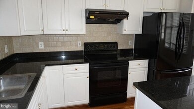 405 Main St in Gaithersburg, MD - Building Photo - Building Photo