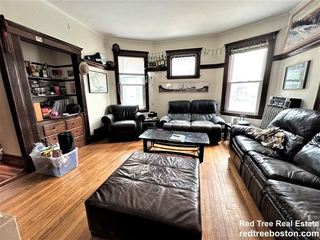 property at 87 Gardner St