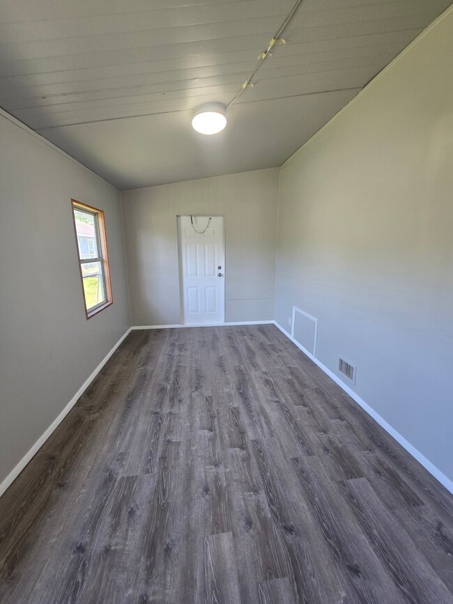 1845 Mary Ln in Holiday, FL - Building Photo - Building Photo