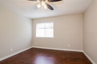12814 Crystal Cove Dr photo'