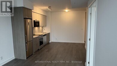 75 James St S in Hamilton, ON - Building Photo - Building Photo