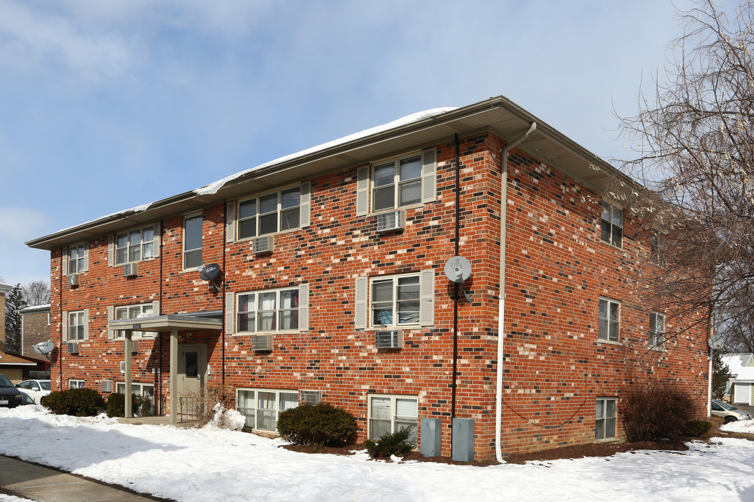 Eagleton Apartments in Palatine, IL - Foto de edificio