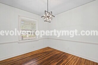 1564 S Perkins Rd in Memphis, TN - Building Photo - Building Photo