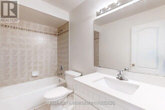 77 Carpendale Crescent in Ajax, ON - Building Photo - Building Photo