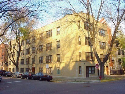 658 W Briar Pl in Chicago, IL - Foto de edificio